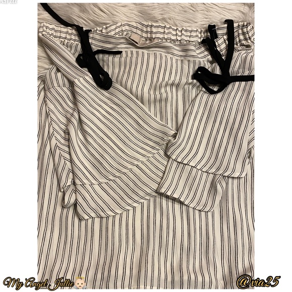 LOFT Women’s Blouse Stripped Silk Top Flowy Size: XS Color: White/Black - Picture 4 of 5